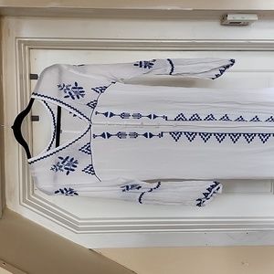 White world market kimono with blue embroidery
